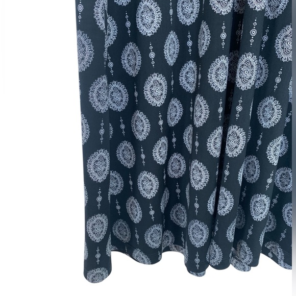 BNWOT Jones New York Boho Flowy Bohemian Navy V-Neck Maxi Sleeveless Dress - Picture 3 of 4